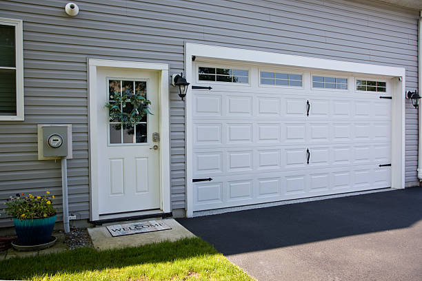 24/7 Emergency Garage Door Roller Replacement experts in Shrewsbury, NJ